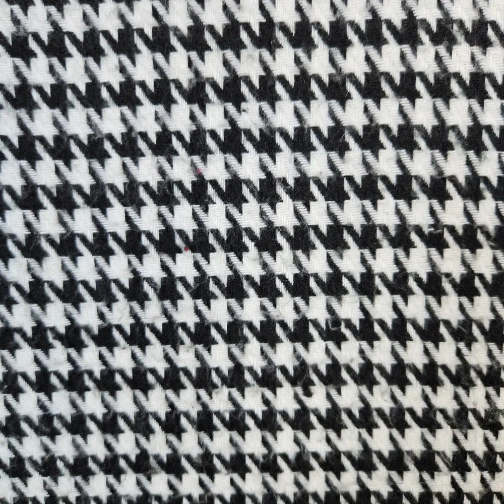 Unbranded Black‎ & White Houndstooth Scarf/Wrap Fringed 64x12.5 Soft Cozy Winter